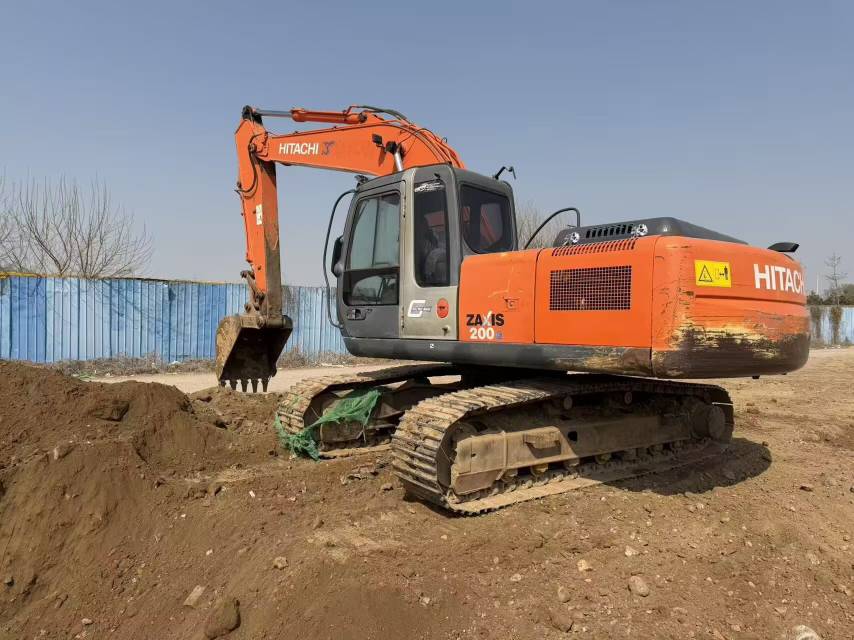 Buy Hitachi EX200-6 Used Excavator / 9