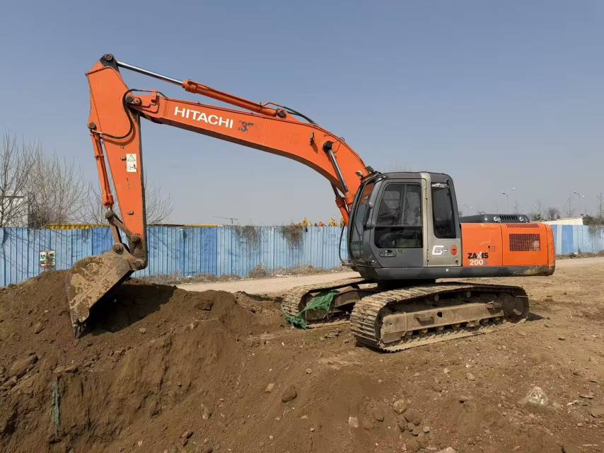 Buy Hitachi EX200-6 Used Excavator / 8