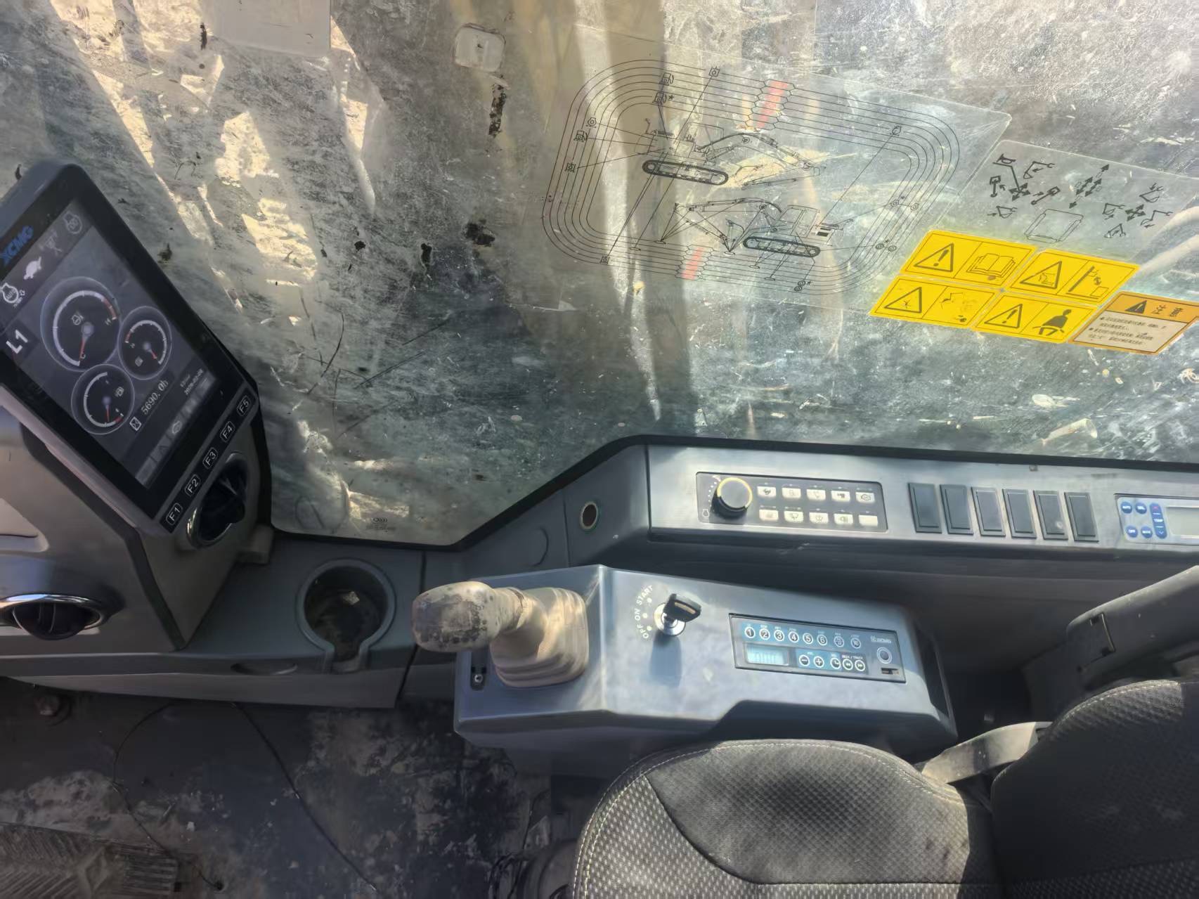 Buy XCMG 150D Used Excavator / 6