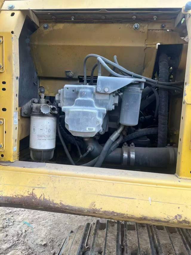 Buy Komatsu PC200-8N1 Used Excavator / 6