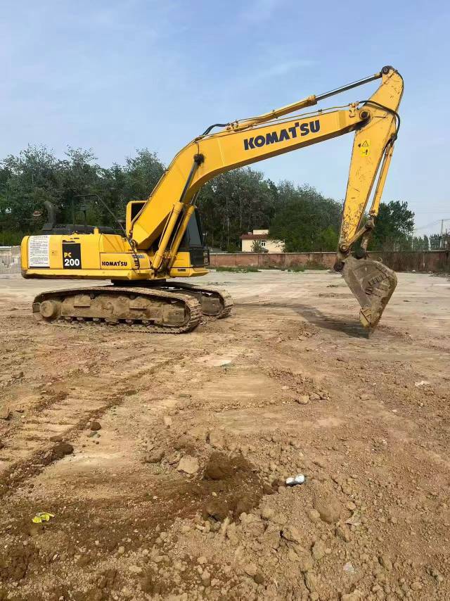 Buy Komatsu PC200-8N1 Used Excavator / 9