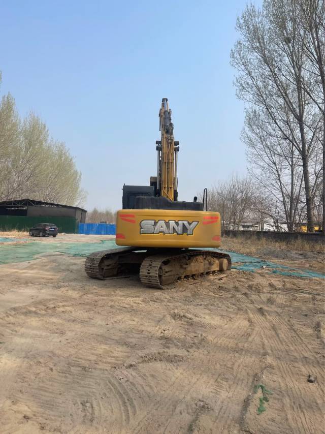 Buy Sany 205C-8 Used Excavator / 6