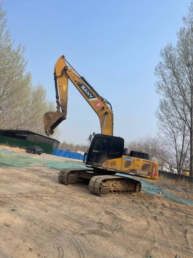 Buy Sany 205C-8 Used Excavator / 8