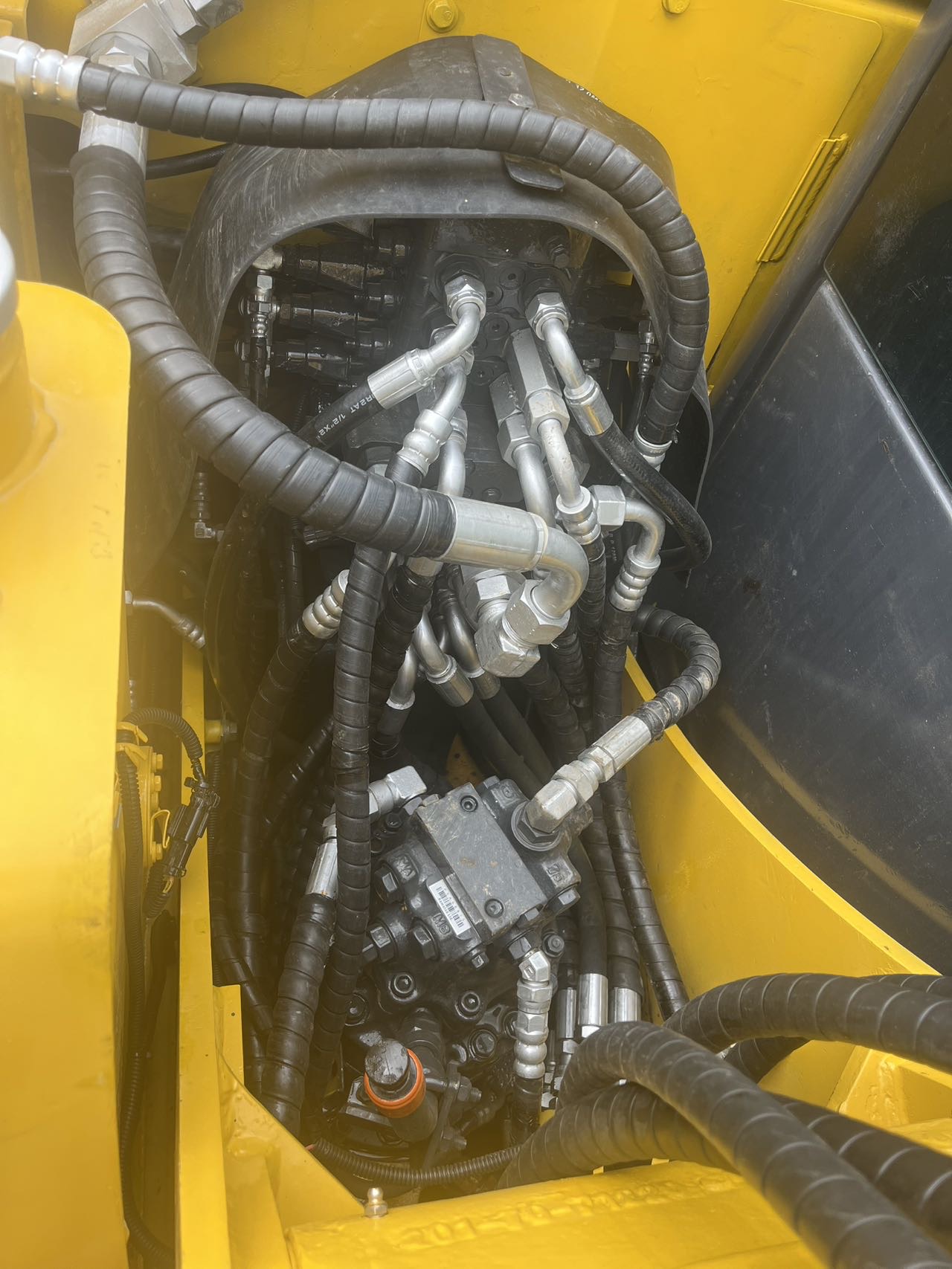 Buy Komatsu PC70-8 Used Excavator / 8