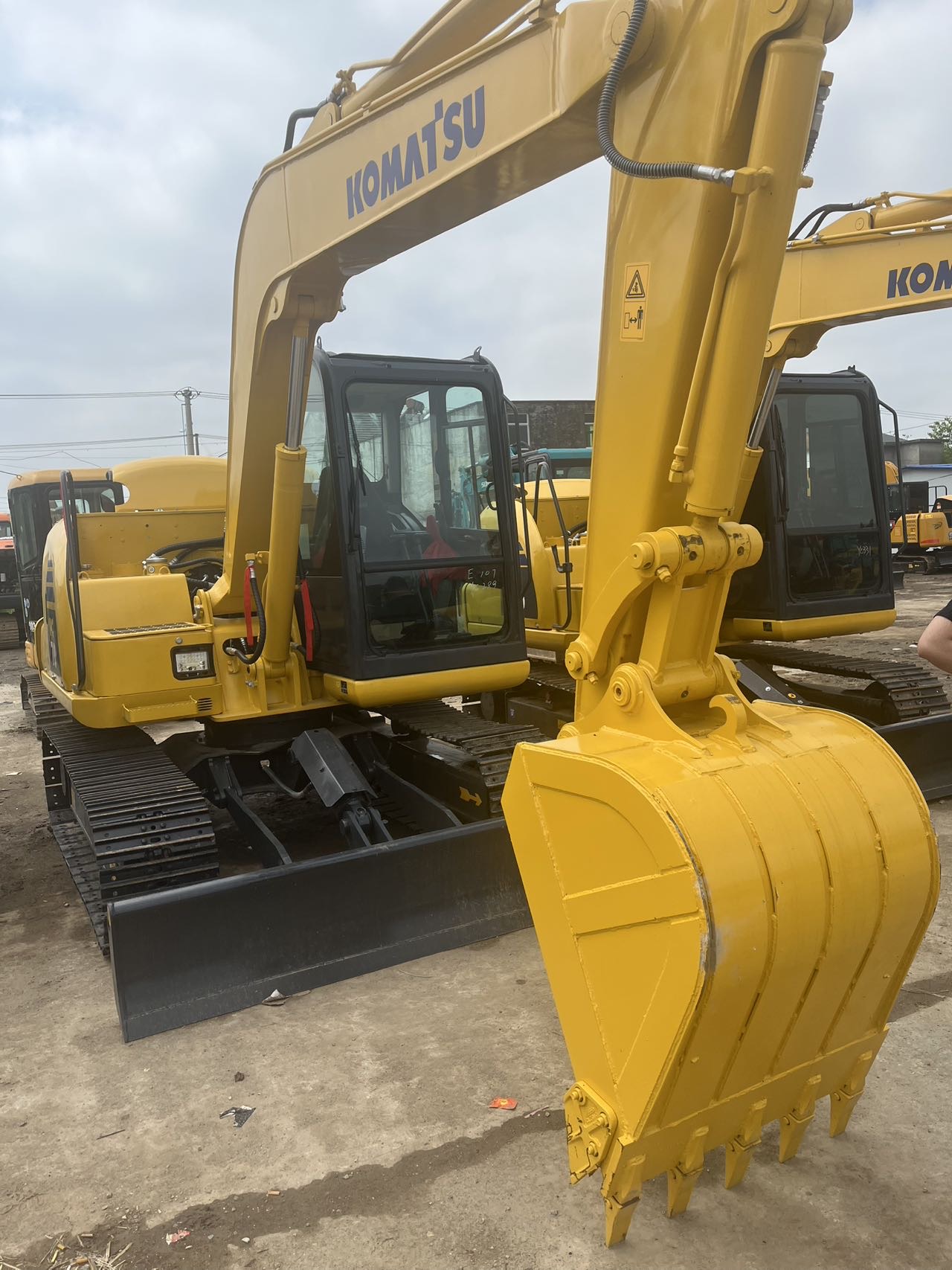 Buy Komatsu PC70-8 Used Excavator / 2