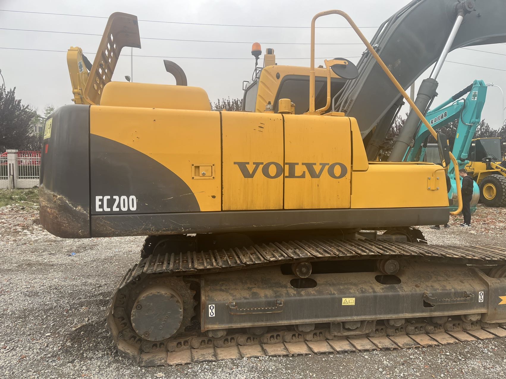 Buy Volvo EC200 Used Excavator / 7