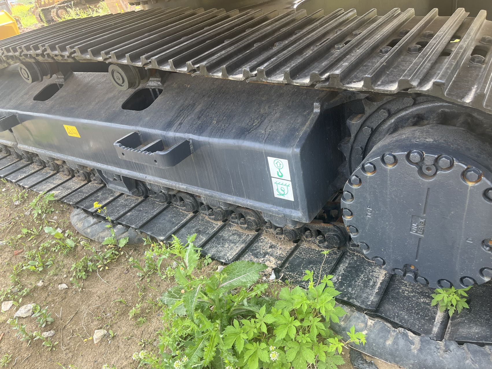 Buy Komatsu PC220-7 Used Excavator / 4