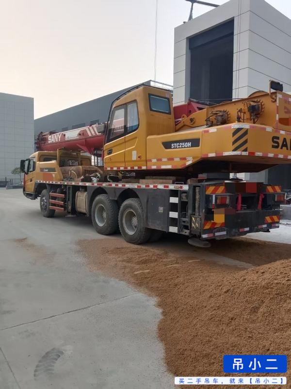 Buy Sany 250h Used Crane / 2