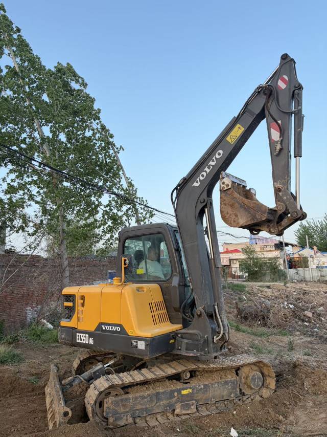 Buy Volvo 55C Used Excavator / 8