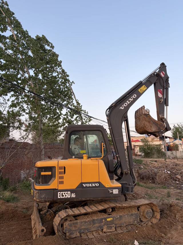 Buy Volvo 55C Used Excavator / 9