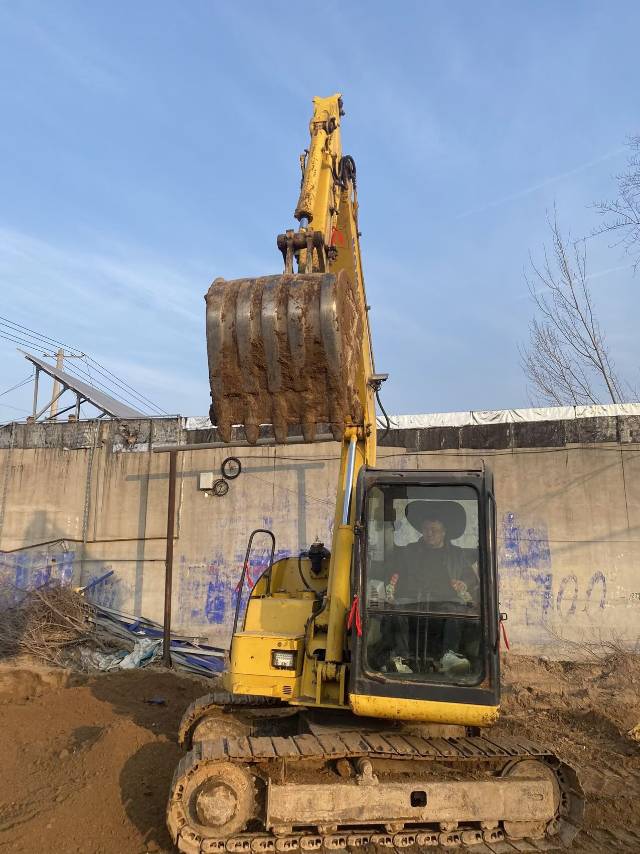 Buy Komatsu PC70-8 Used Excavator / 8