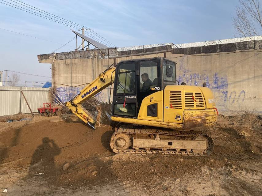 Buy Komatsu PC70-8 Used Excavator / 7