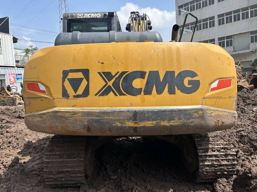 Buy XCMG XE135D Used Excavator / 3