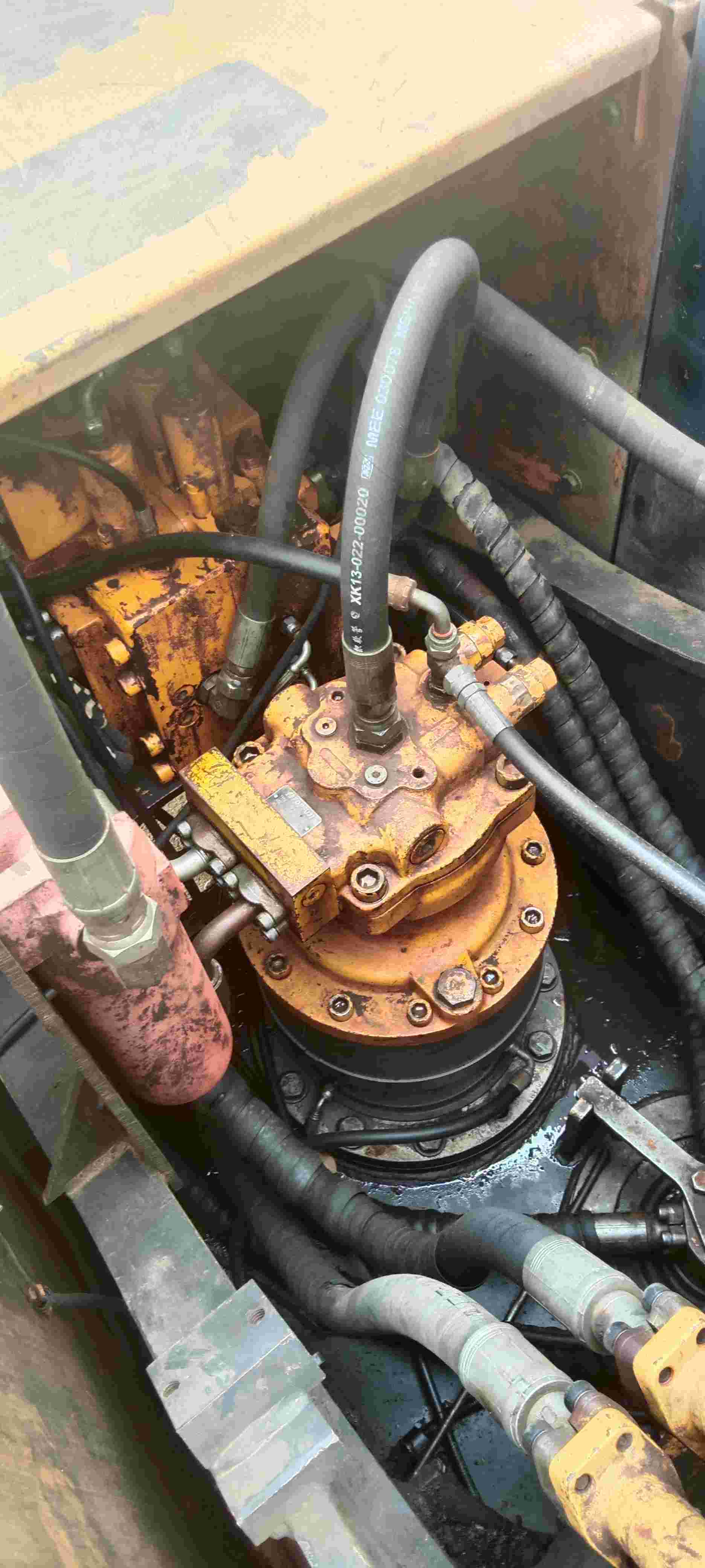 Buy Hyundai 215LC-7 Used Excavator / 3