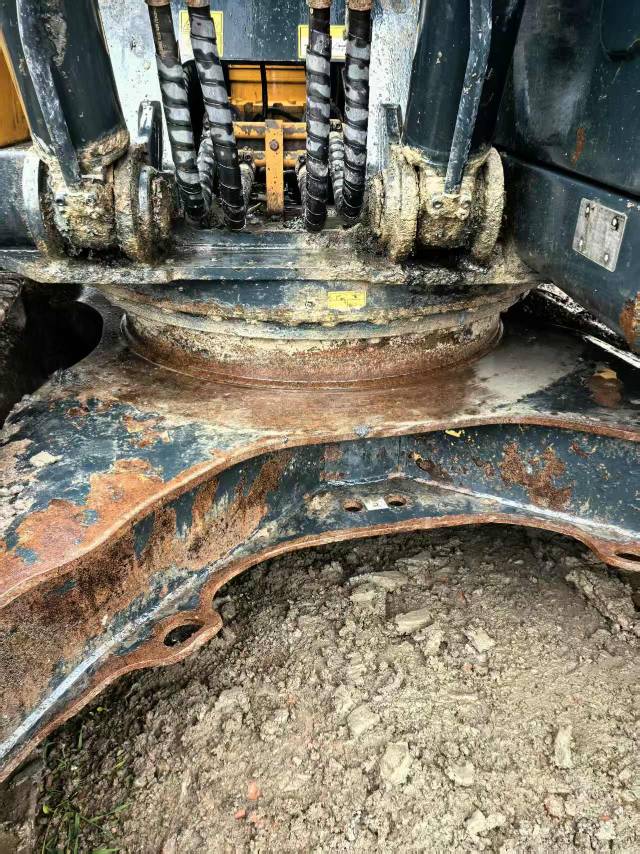 Buy Hyundai 215LC-7 Used Excavator / 2