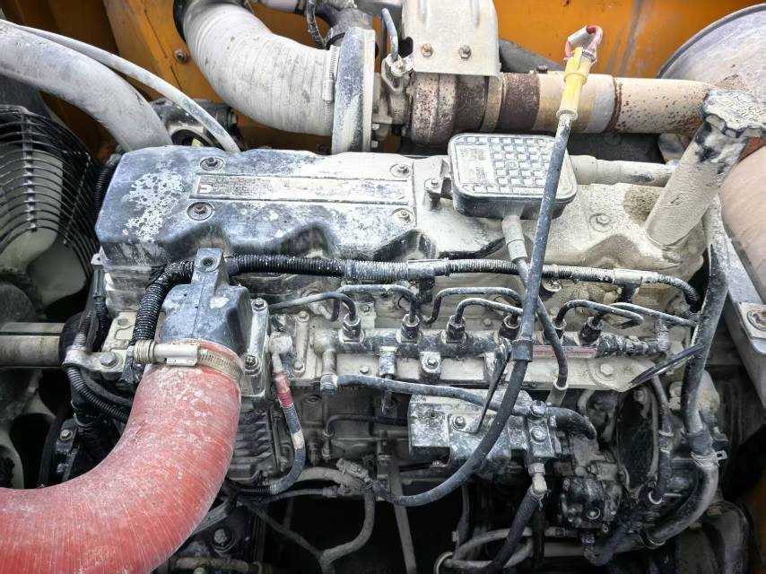 Buy Hyundai 215LC-7 Used Excavator / 3