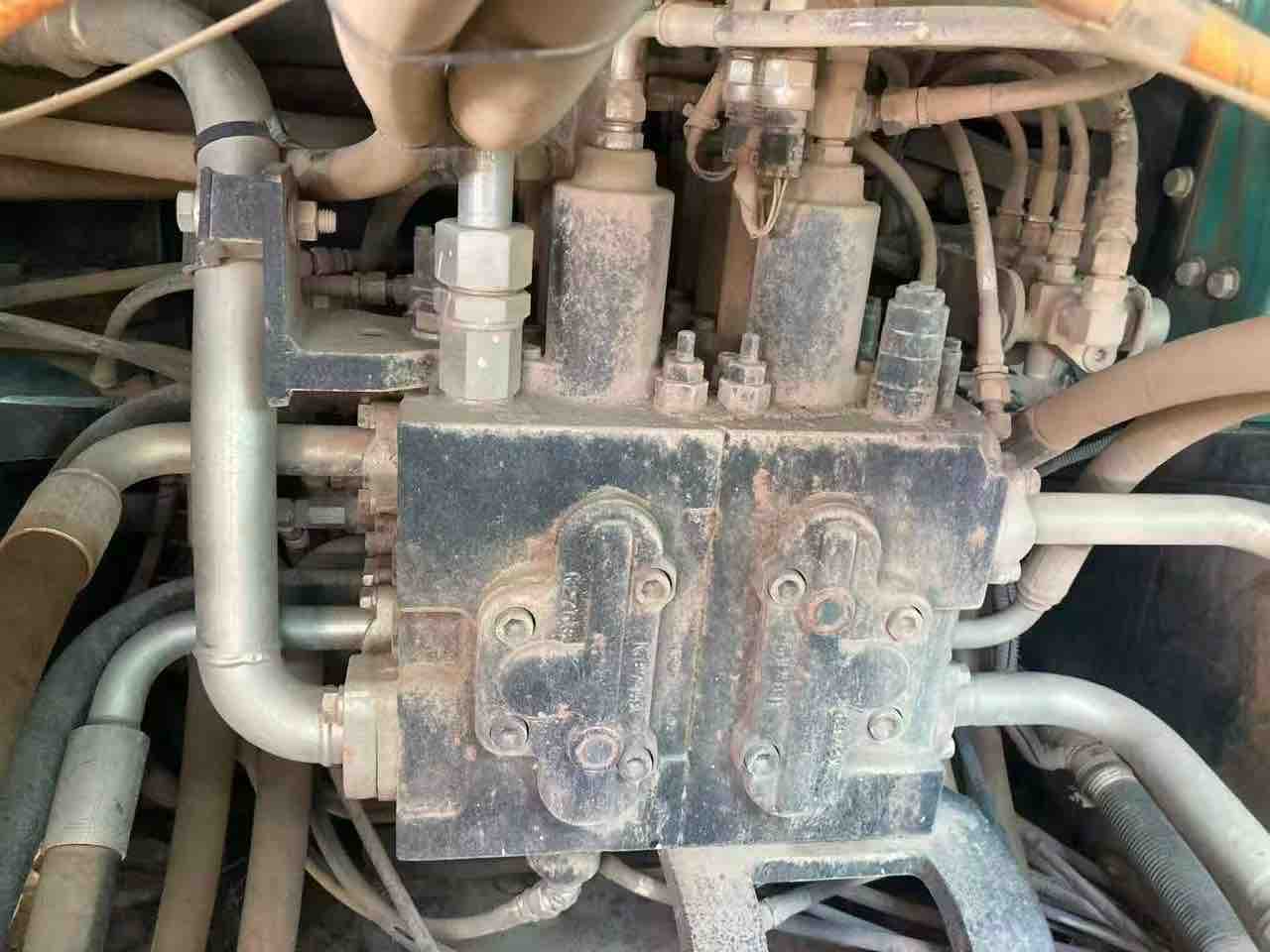 Buy Kobelco 350LC-8 Used Excavator / 8