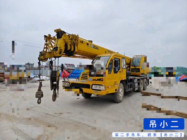 Buy XCMG QY20B Used Crane / 2