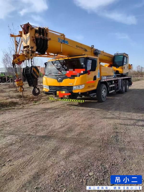 Buy XCMG 25K5A Used Crane / 3