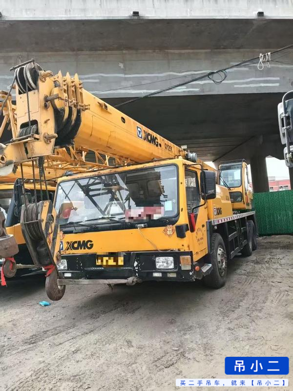 Buy XCMG QY20G Used Crane / 2