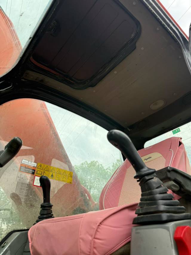 Buy Doosan 60-7 Used Excavator / 8