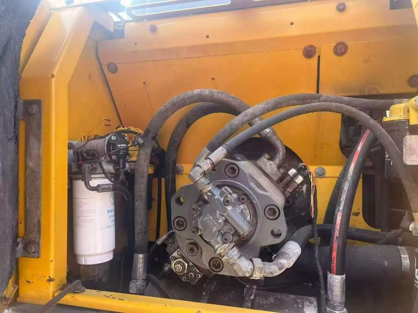 Buy JohnDeere 210cW Used Excavator / 8