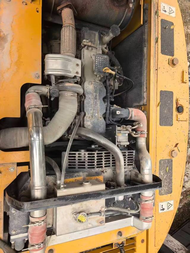 Buy XCMG XE215DA Used Excavator / 7