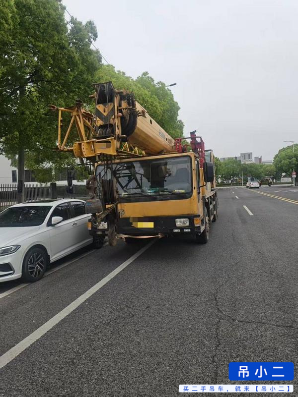 Buy XCMG QY20G Used Crane / 2