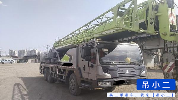 Buy Zoomlion ZTC251VE562 Used Crane / 3