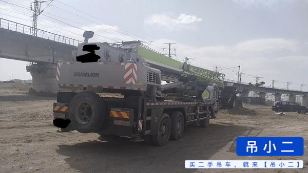 Buy Zoomlion ZTC251VE562 Used Crane / 2