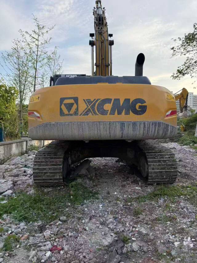 Buy XCMG XE215DA Used Excavator / 3