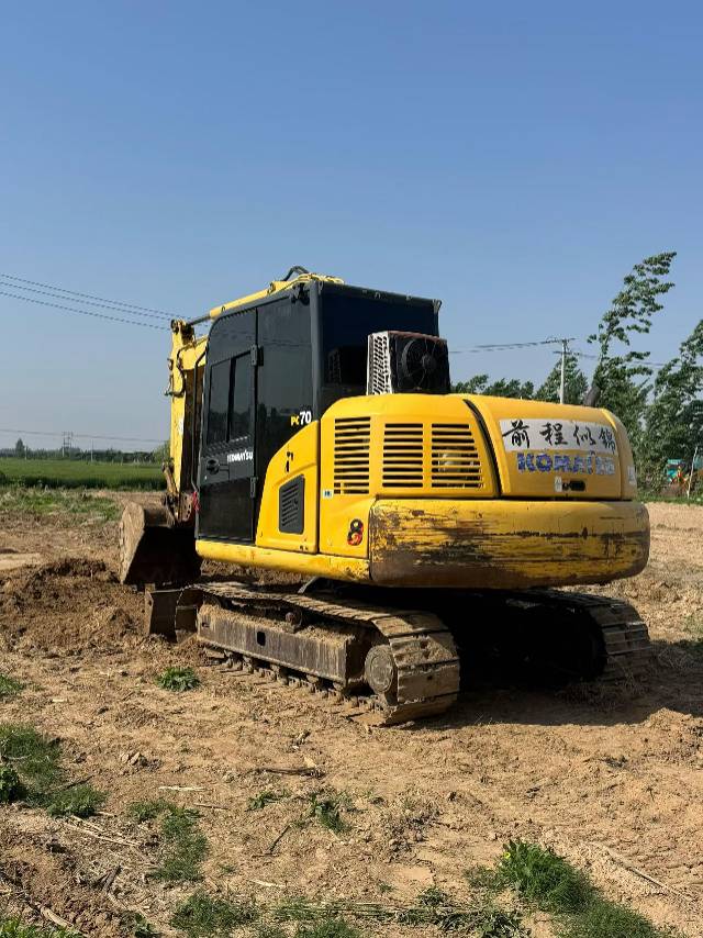 Buy Komatsu Used Excavator / 8