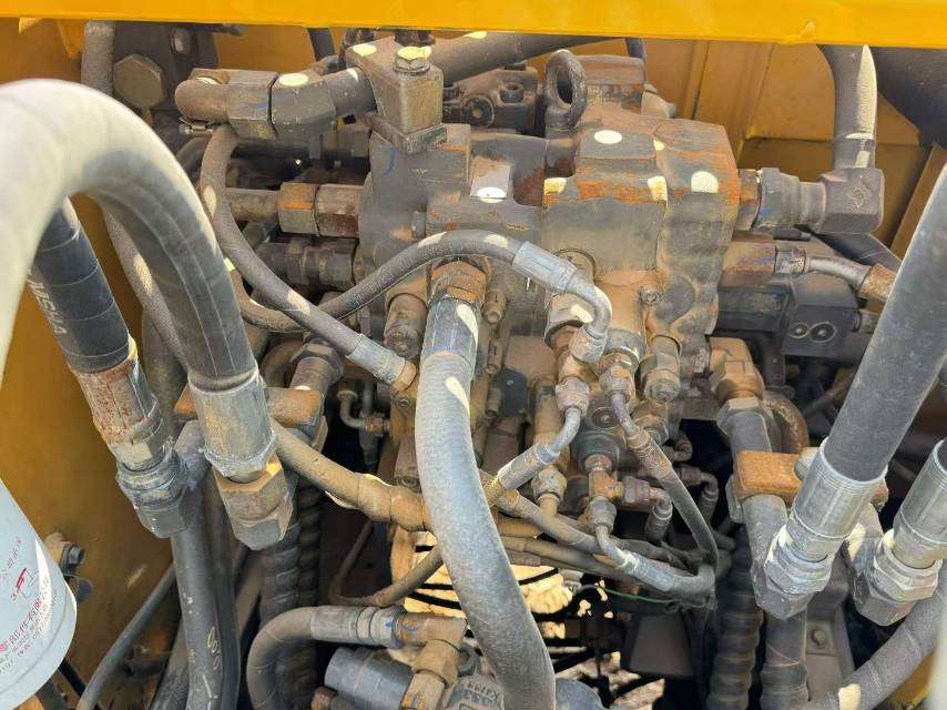 Buy Volvo 140BLC Used Excavator / 3