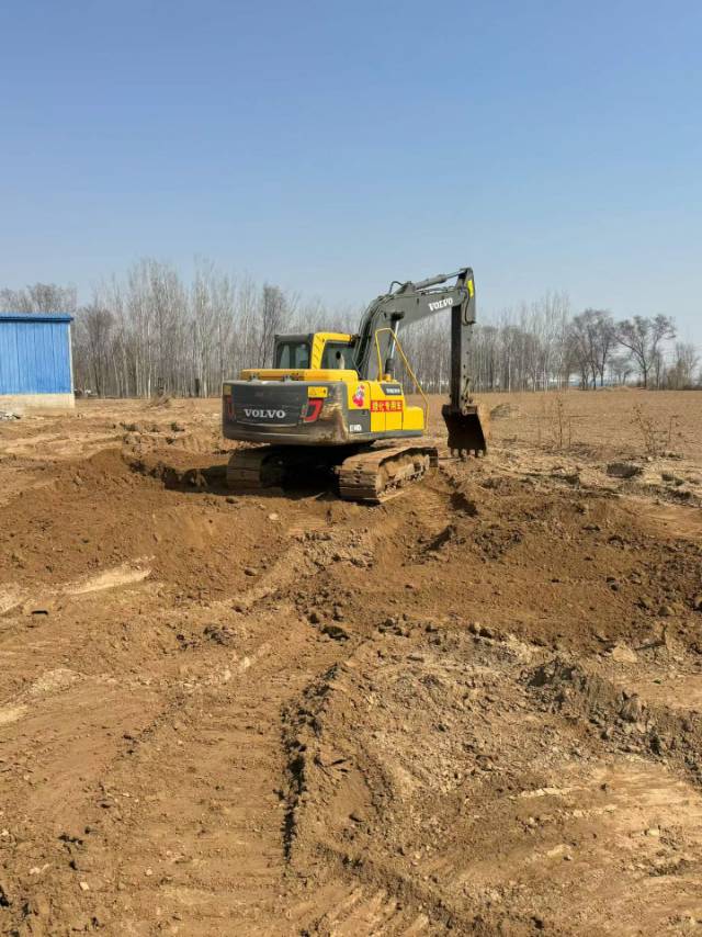 Buy Volvo 140BLC Used Excavator / 8