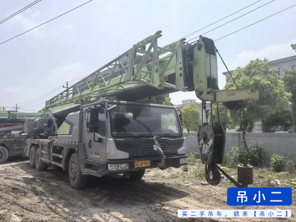 Buy Zoomlion ZTC251VE562 Used Crane
