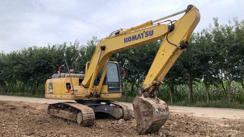 Buy Komatsu PC160-7 Used Excavator / 6