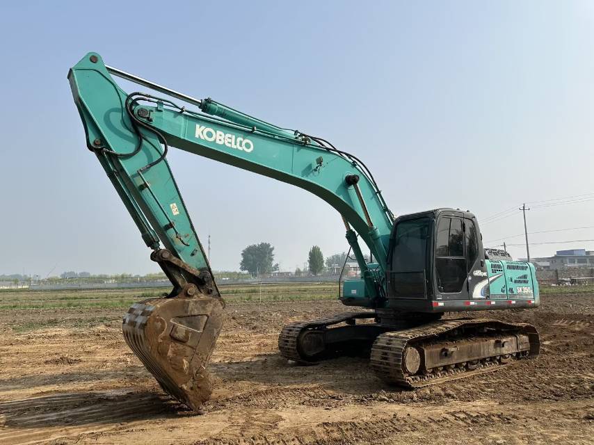 Buy Kobelco SK260 Used Excavator / 5