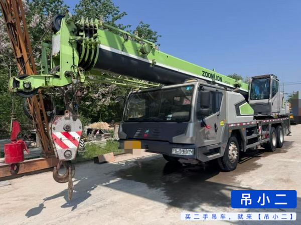 Buy Zoomlion 251E Used Crane / 4