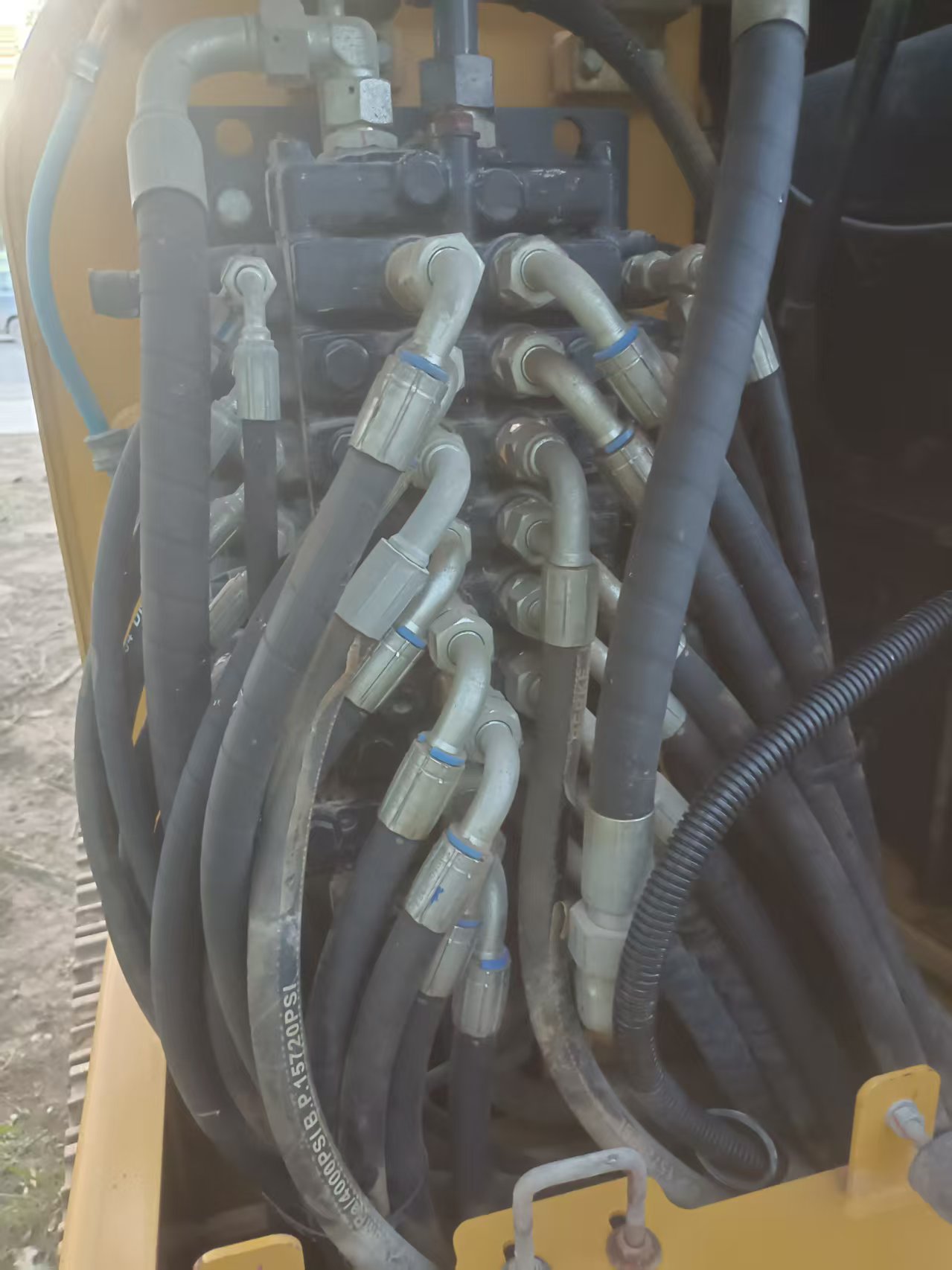 Buy XCMG XE60D Used Excavator / 4