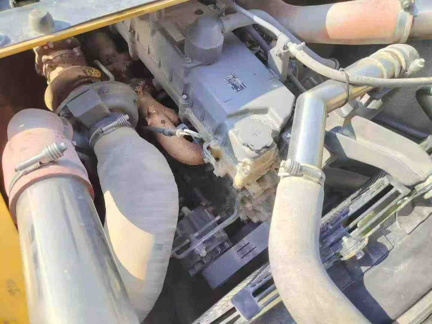 Buy XCMG XE7000 Used Excavator / 3