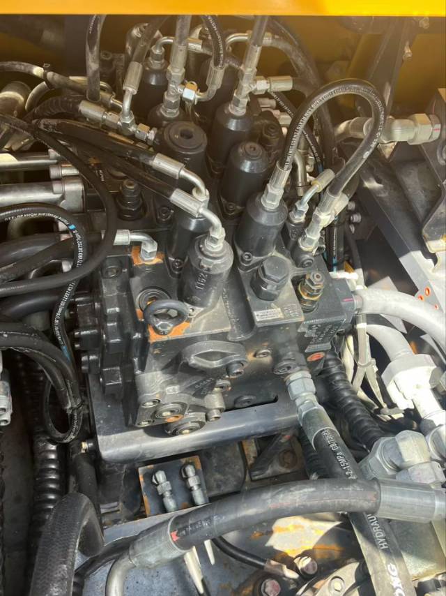 Buy XCMG XE60WA Used Excavator / 6