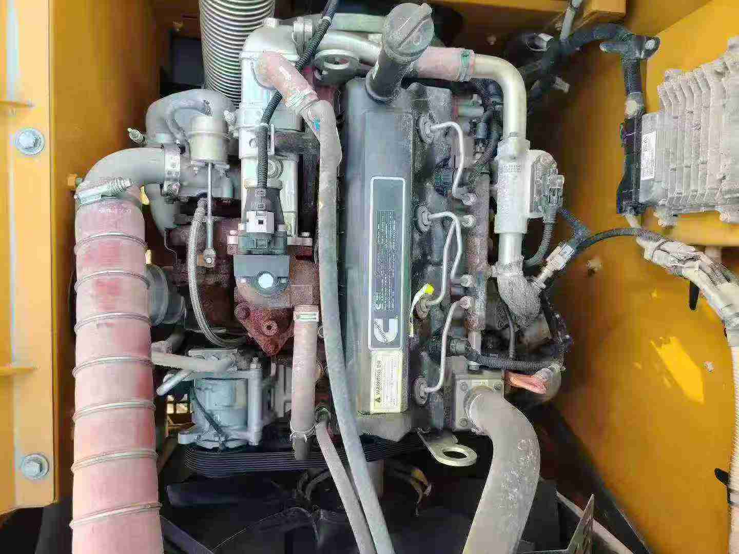 Buy XCMG XE2000E Used Excavator / 3