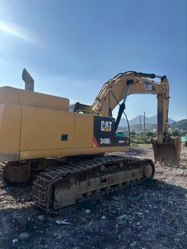 Buy Caterpillar 349D2 Used Excavator / 2