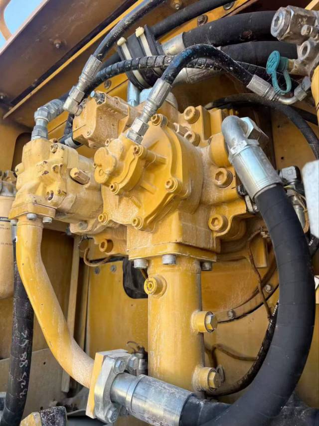 Buy Caterpillar 349D2 Used Excavator / 9