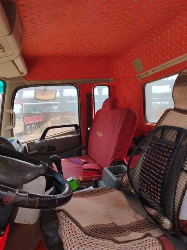 Buy XCMG Used Crane / 4