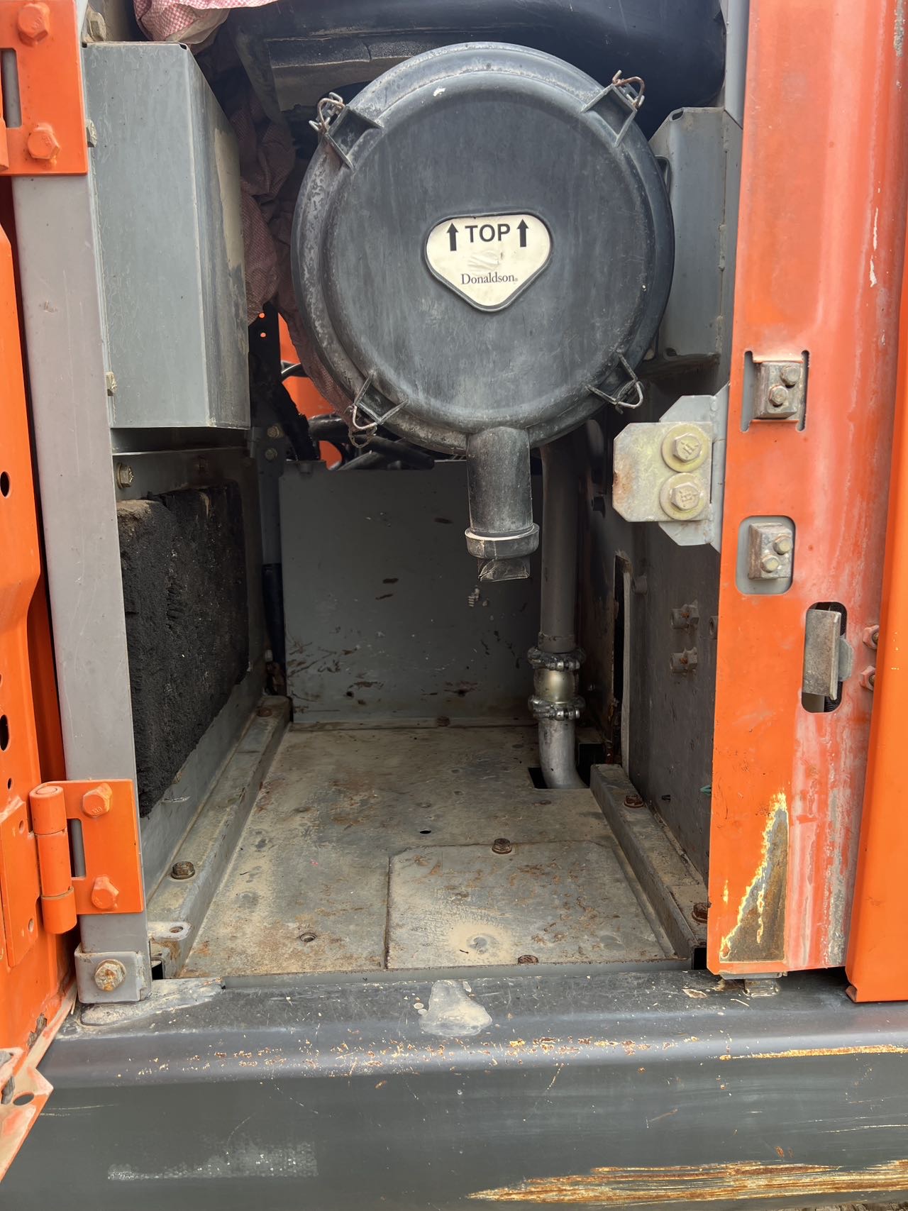 Buy Hitachi ZAXIS200 Used Excavator / 16