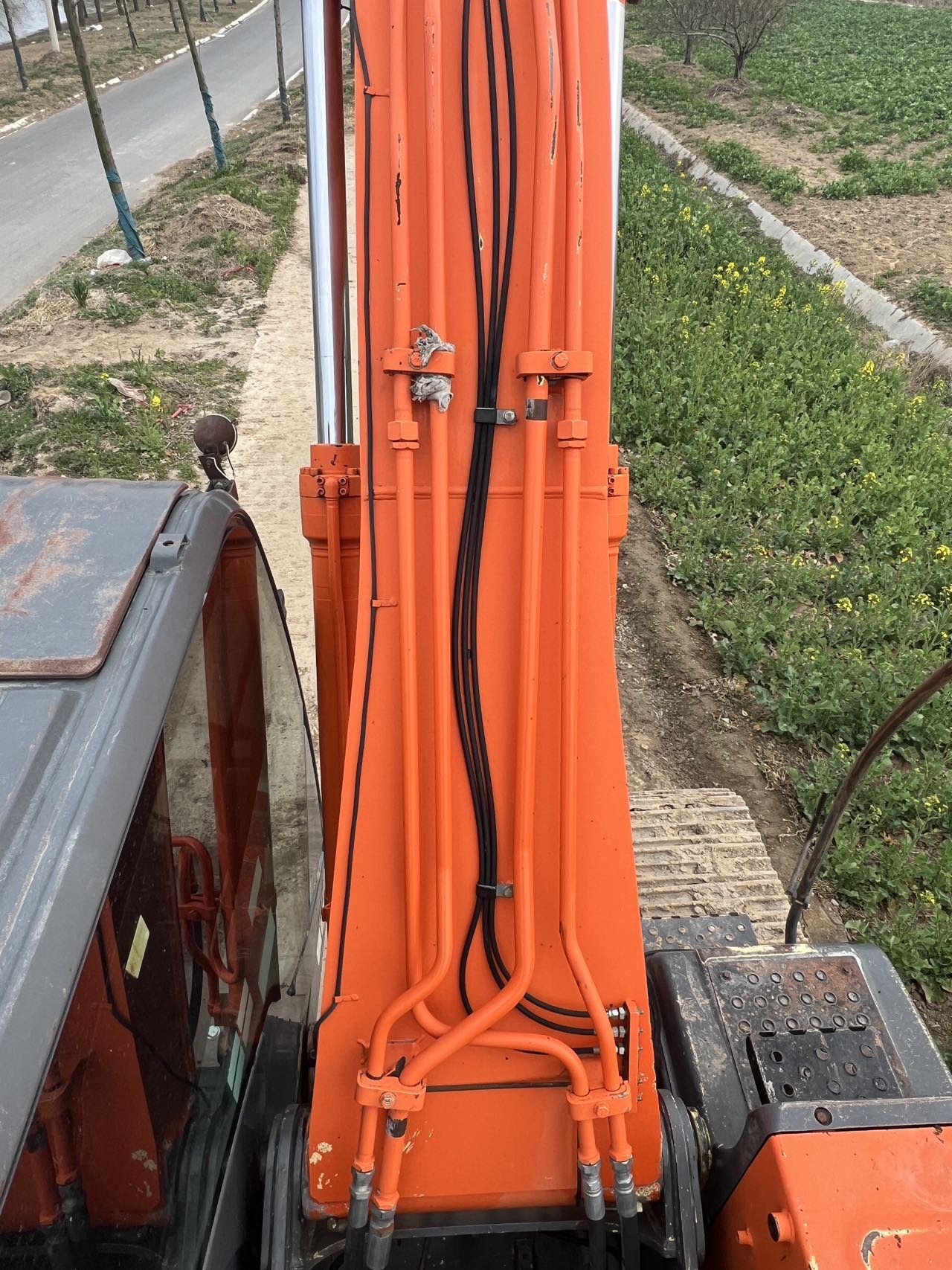 Buy Hitachi ZAXIS200 Used Excavator / 18