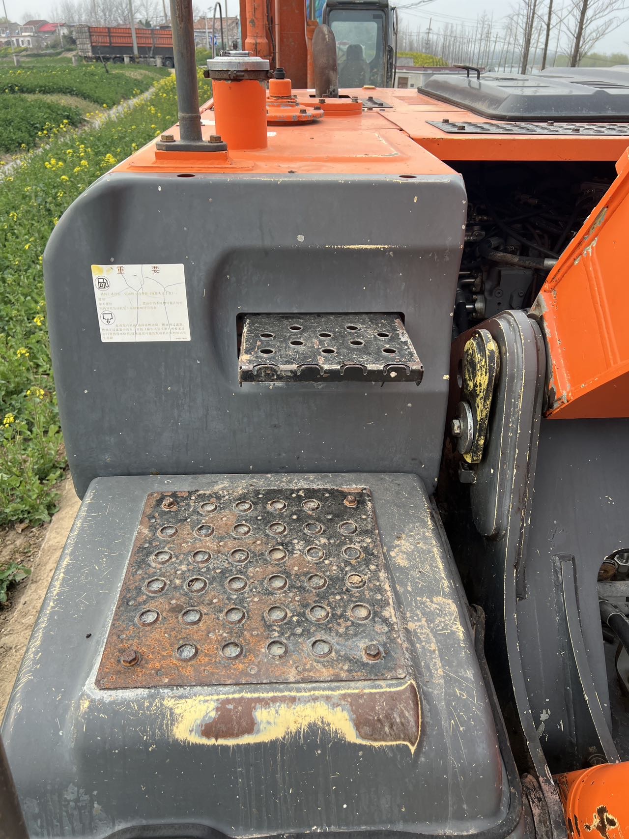 Buy Hitachi ZAXIS200 Used Excavator / 13