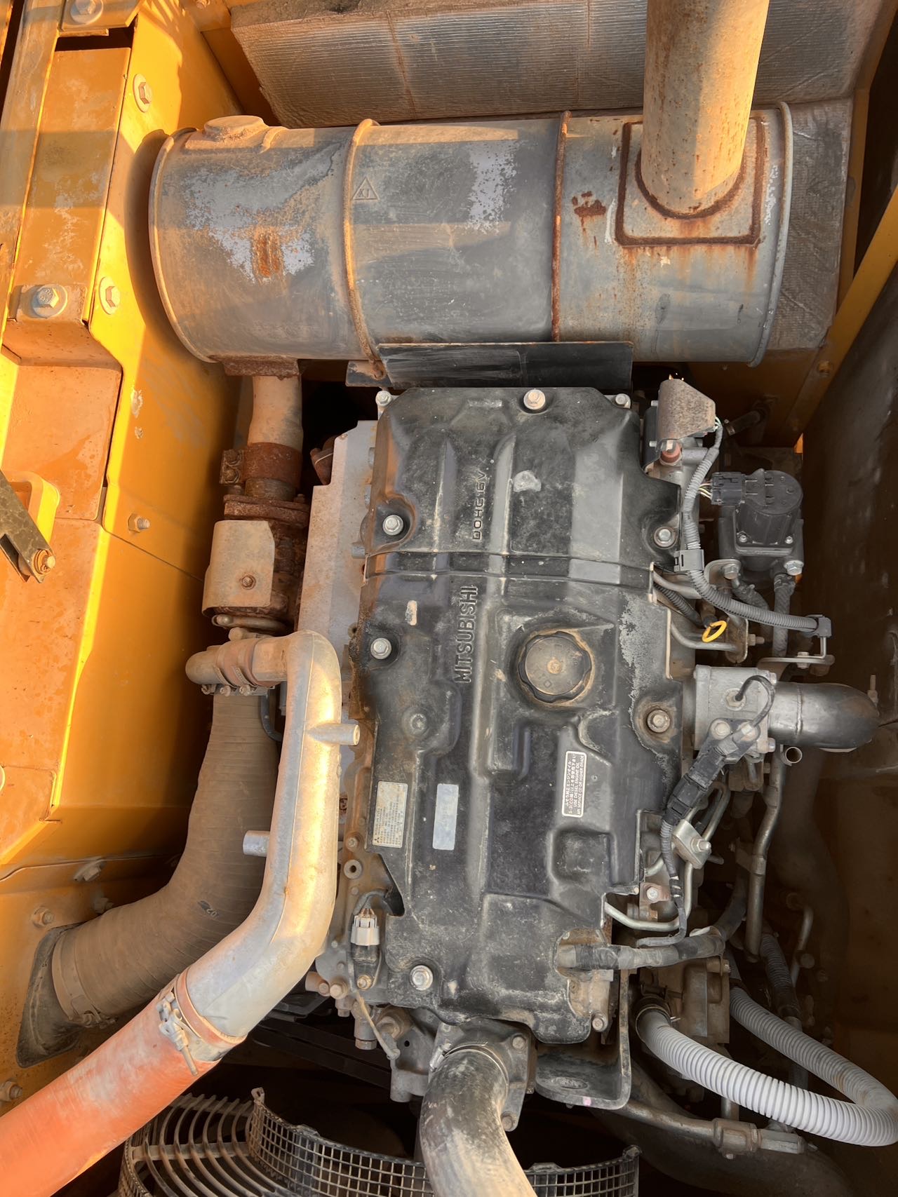 Buy Sany SY215C Used Excavator / 16