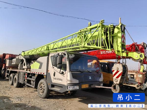 Buy Zoomlion 250A Used Crane